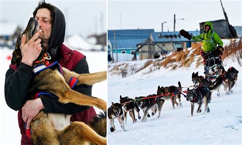 6 Hot Sexy Libby Riddles Bikini Pics