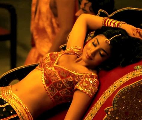 Naked Shriya Saran In Zila Ghaziabad