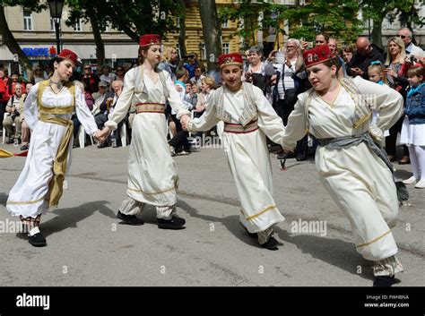 Bosnian folklore hi-res stock photography and images - Alamy