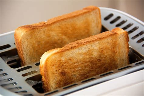 The 10 Best Sliced Bread Toasters 2022