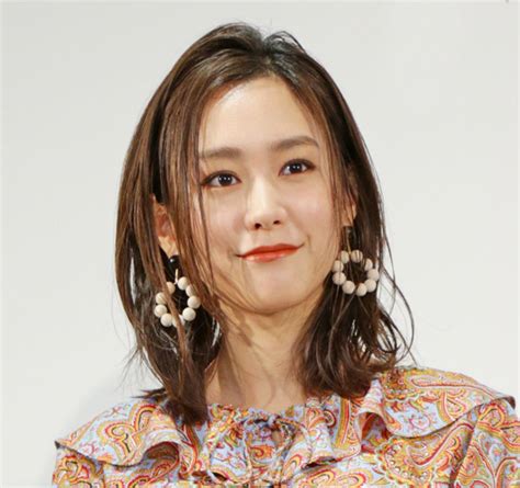 桐谷美玲news every 新キャスター登板初日から体調不良で欠席 それでも批判が起きないワケ ライブドアニュース