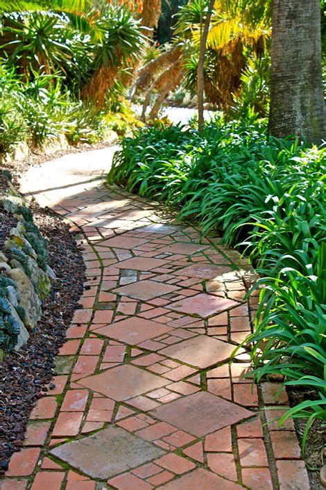 Brick Walkway Ideas - Landscaping Network