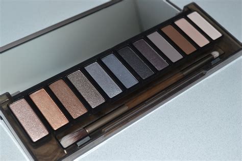 First Look Tutorial Of The Hot New Urban Decay Naked Smoky Palette Jennysue Makeup