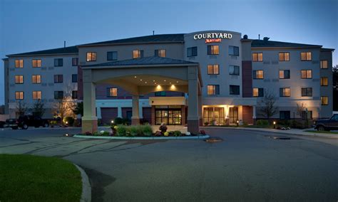 Courtyard by Marriott | Visit Portland