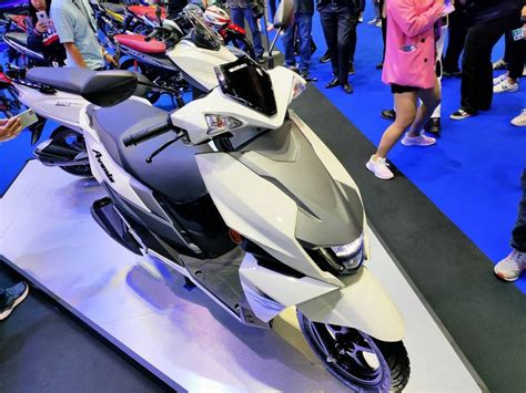 All New Suzuki Avenis 125 สกตเตอรขบสบายสไตลรถบานในงาน Motor Show