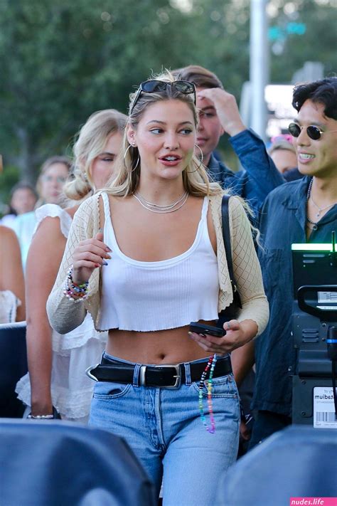 Madelyn Cline Nudes Madelyn Cline Nudes Nudes Photos