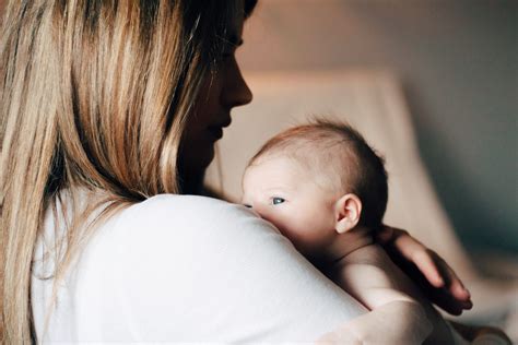 What Is Cluster Feeding & How Long Will It Last