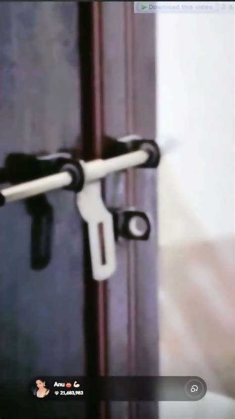 Anu Telugu Nude Bath