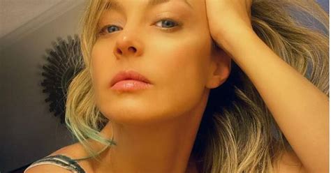 Fey Las Fotograf As En Bikini Que Delatan Que A N Mantiene El Encanto De Los Nueva Mujer