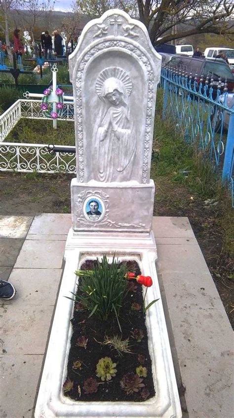 Monumente: Памятник №9 Божья Матерь