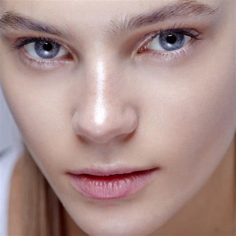 Les Tapes Pour R Aliser Facilement Un Maquillage Nude Conseil Maquillage Maquillage Contour