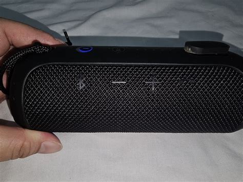 Jbl Flip 3 Speaker Audio Soundbars Speakers And Amplifiers On Carousell