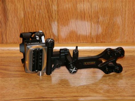 New Hoyt Pro Xceed Bow Sight 7 Pin