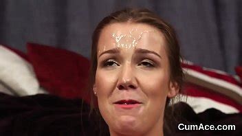Miel Traviesa Recibe Corrida En La Cara Trag Ndose Todo El Semen Xvideos
