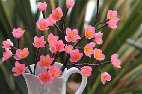 Comment créer une fleur en papier crépon