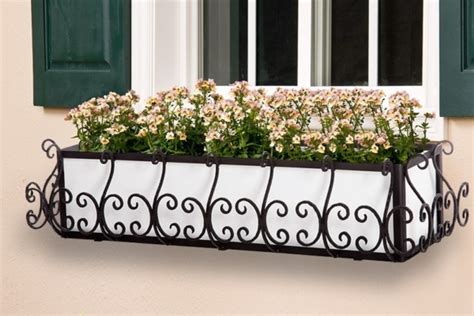 навес на балконе для цветов