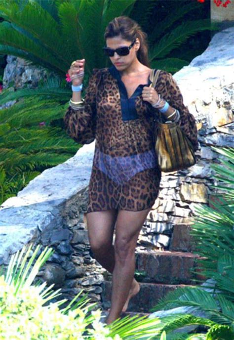 Gwiazdy na plaży w bikini i topless Która jest najbardziej sexy