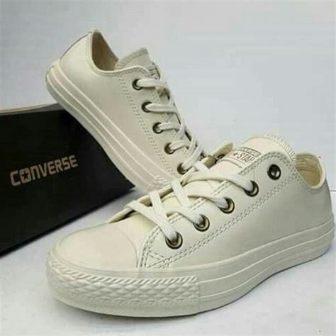 Converse Nude Collection Women S Fashion Footwear Sneakers On Carousell