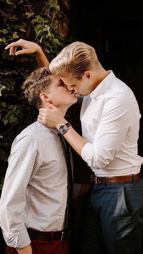 Pin By Sukhbeer S Dilsukh On Quick Saves In Cute Gay Couples Men Kissing Gay Romance