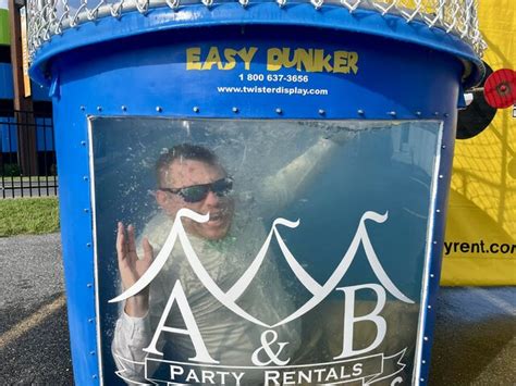 how much to rent a dunk tank