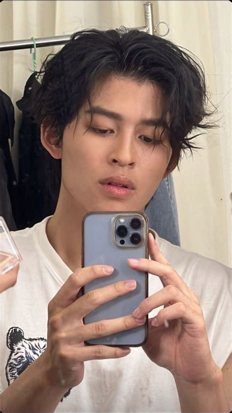 Pin By Vargas On Pondphuwin In Gmmtv Actors Boyfriend Pictures Cute Gay Couples