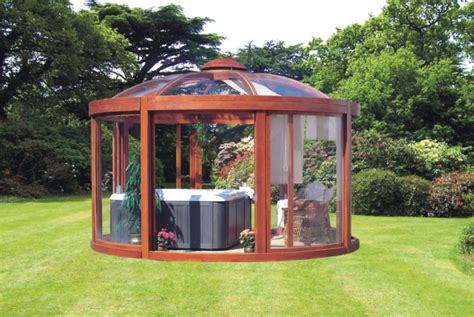 Top Things You Need For An Intimate Hot Tub Enclosure