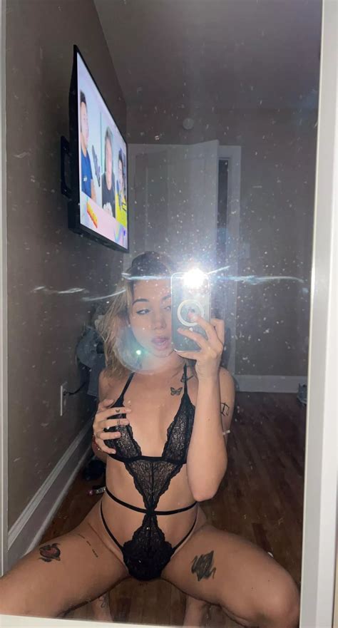 On Hand Nudes Handbra NUDE PICS ORG