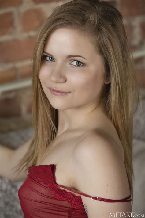Leggy Innocent Teen Isabella Metart Coziest Isabela Porn Pic