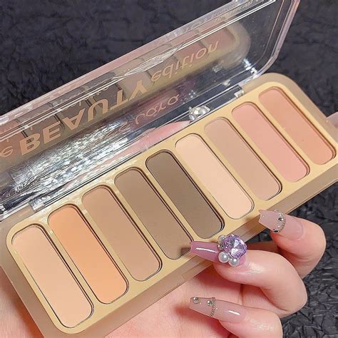 Amazon Colors Matte Waterproof Eyeshadow Palette Nude Shimmer