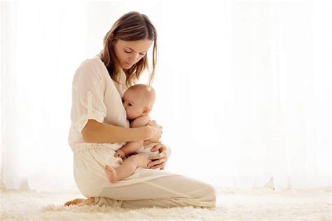 Silent Reflux With Breastfeeding What Are The Signs And What To Do