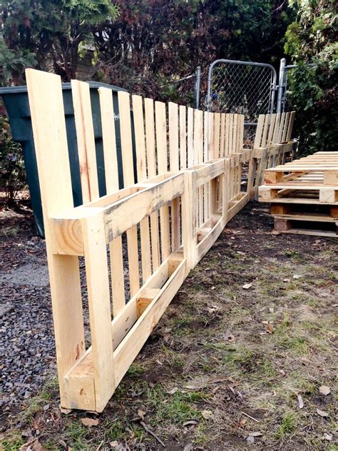 pallet fences diy 4