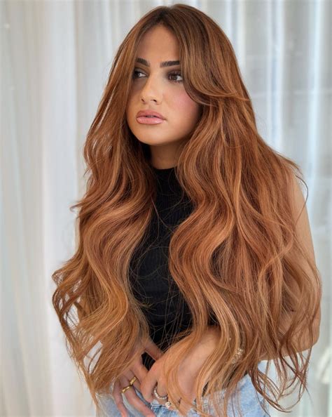 The hairstyle for women that makes you look younger 8