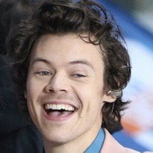 Harry Styles Edad Familia Biografía Famous Birthdays