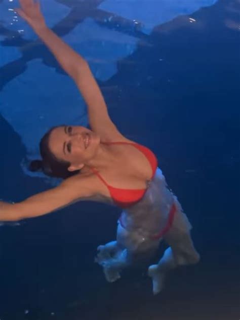 Elizabeth Hurley Shows Off Bikini Body On Vacation In Thailand News Au Australias