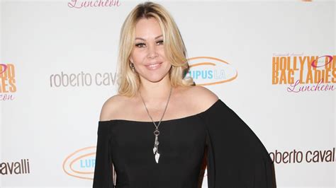 Shanna Moakler Net Worth: Travis Barkers Ex-Wife Has Millions