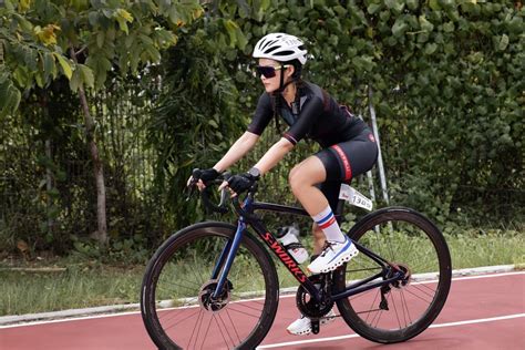 Hot girl Thủy Top U Nhan sắc như nàng thơ thân hình quyến rũ tâm hồn tuổi