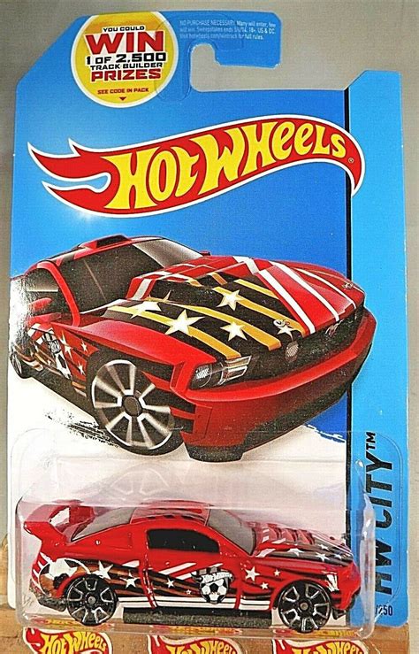 2014 Hot Wheels 18 HW City HW Goal CUSTOM 12 FORD MUSTANG Red Variant WTrap5Sp Contemporary