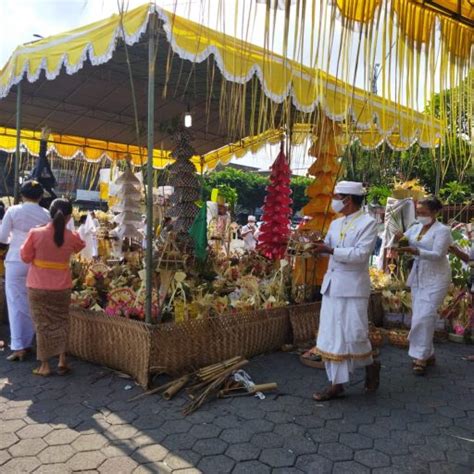 Rangkaian Nyepi Desa Adat Buleleng Gelar Tawur Agung Kasanga Di Catus