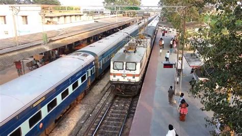 Kollam Exp Arriving At Arakkonam Junction Youtube