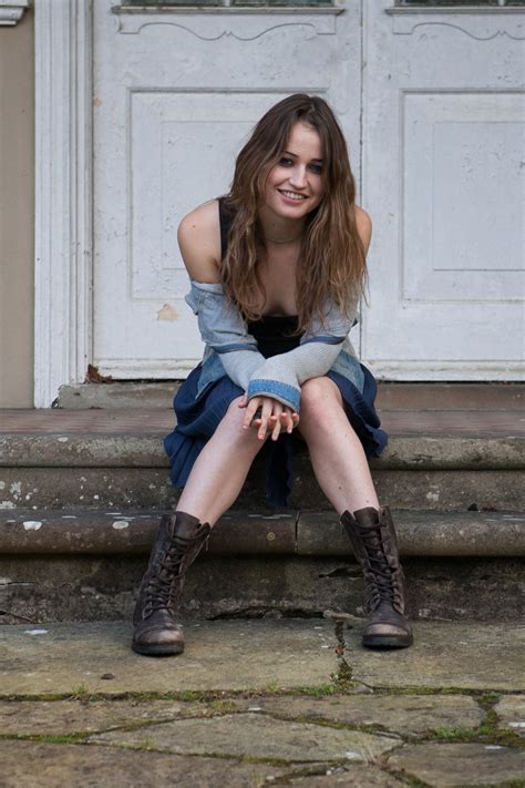 Naked Amy Studt Added By OneOfMany