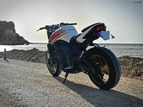 Car Gr Yamaha FZ1 Naked 06