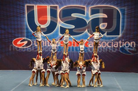 Cheer Competition Stunt Socal Select