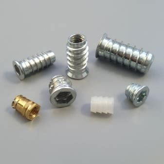 Футорки (35 фото): что это такое? Резьбовая металлическая и ...