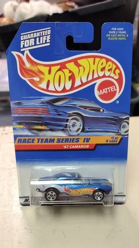 1997 Hot Wheels Race Team Series IV 67 CHEVY CAMARO Blue 1 4 725 NEW