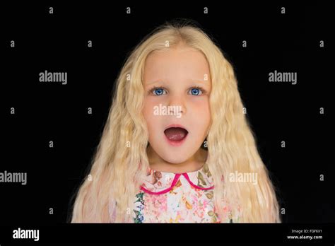 Fille Blonde Cheveux Long Banque De Photographies Et Dimages Haute R Solution Alamy
