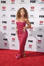 Miss Mulatto Sexy Shows Off Her Hot Boobs And Legs At The Iheartradio Music Awards In Los