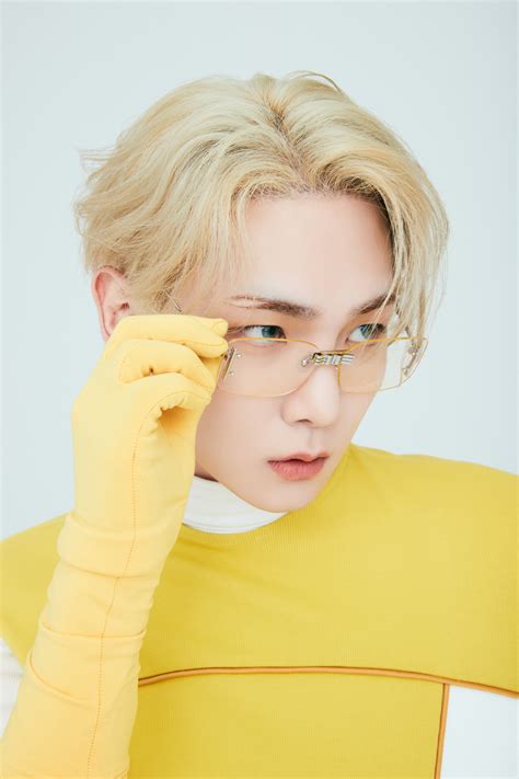 Shinees Key Releases Another Captivating Teaser Image For Beyond Live