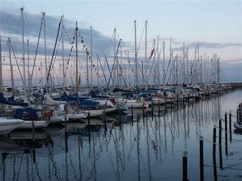 Ruhe Im Jachthafen Foto And Bild Architektur Profanbauten Hafen