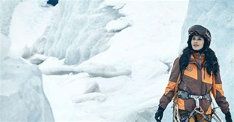 Sexy Hot Devilish Beauty Amyra Dastur Cute Innocent Pics In Bikini Huge Tits