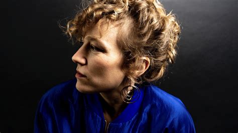 PAULA PAULA – Neuneinhalb